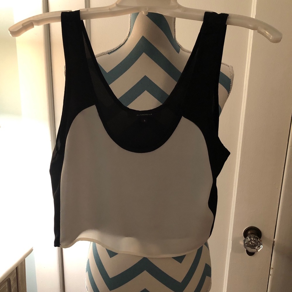 Sleeveless Crop Top